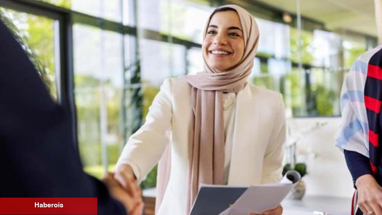 İsveç'te başörtülü olduğu için işten çıkarılan bayana tazminat kararı!