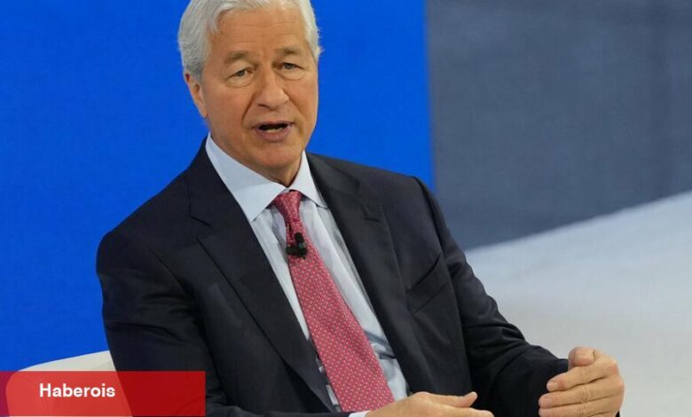 JPMorgan'dan Dimon, Bankanın Kazançları Sallanırken 'Rahatsız Edici' Baskılara Karşı Uyardı - Haberois JPMorgan'dan Dimon, Bankanın Kazançları Sallanırken 'Rahatsız Edici' Baskılara Karşı Uyardı