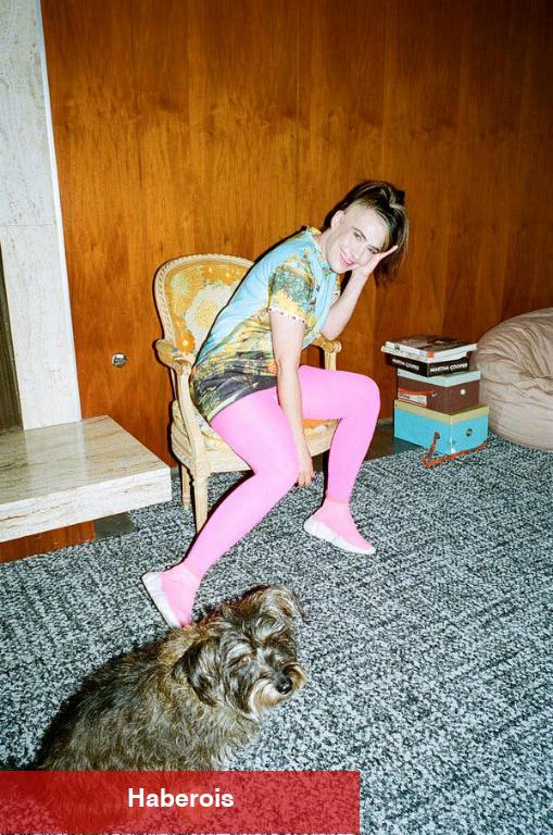Kathleen Hanna'nın Müziği Çok Şey Söylüyor. Kitapta Daha Fazlası Var. - Haberois Kathleen Hanna'nın Müziği Çok Şey Söylüyor. Kitapta Daha Fazlası Var.