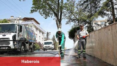 Keçiören Belediyesi tarafından ilçedeki 51 mahallede gerçekleştirilen bahar temizliği hız kesmeden devam ediyor