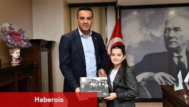 Koltuğunu 10 yaşındaki Deren'e bırakan Çiğli Belediye Başkanı Onur Emrah Yıldız; "Çocukların aydınlık zihinleri rehberimiz olacak"