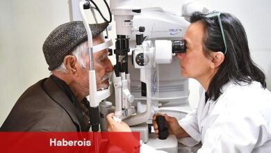 Kulakları duymayan 86 yaşındaki Cemil Amca Eşrefpaşa Hastanesi'nde tedavi oldu