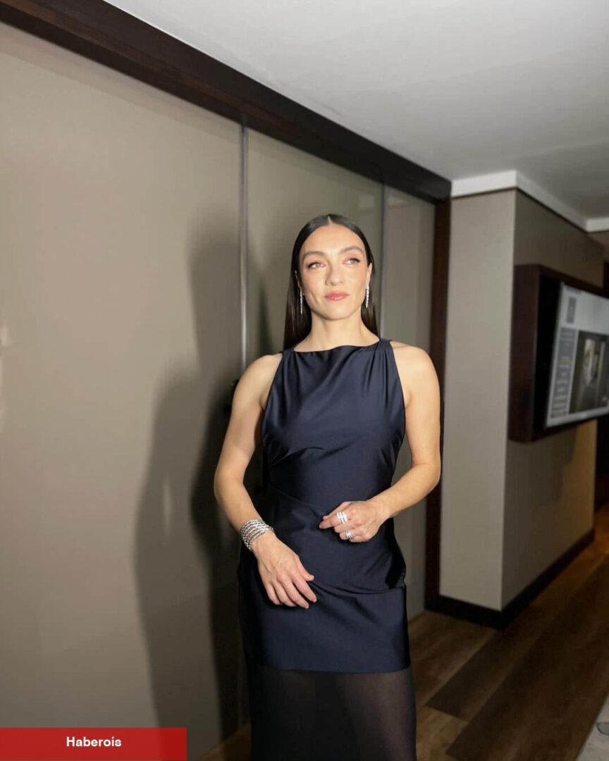 Merve Dizdar'dan olay olan yeni görünüm! Stiliyle daima tenkit alıyordu
