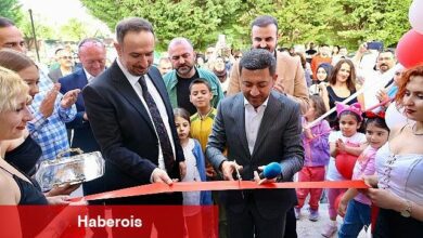 Nevşehir Belediye Başkanı Rasim Arı, 2000 Evler Mahallesi'nde hizmet vermeye başlayan bir kafeteryanın açılışına katıldı.