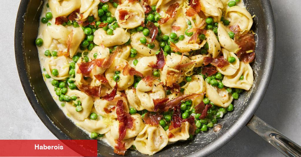 Prosciutto ve Bezelyeli Tek Kapta Tortellini Arkadaşlar İçindir