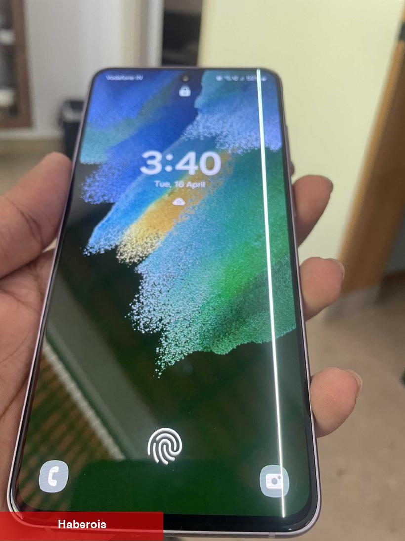 Samsung'un tanınan modelinde yeşil çizgi sorunu ortaya çıktı!