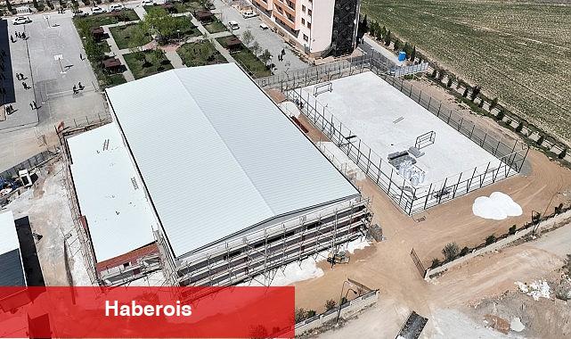 Selçuklu Belediyesi tarafından Selçuklu Fen Lisesi'ne kazandırılacak olan kapalı spor salonu ve suni çim sahanın yapımı devam ediyor - Haberois Selçuklu Belediyesi tarafından Selçuklu Fen Lisesi'ne kazandırılacak olan kapalı spor salonu ve suni çim sahanın yapımı devam ediyor