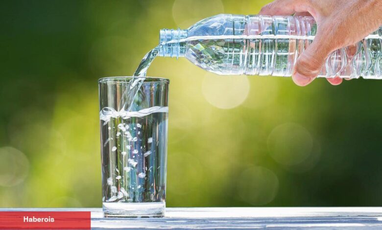 'Su içmek kanser yapar' dedi toplumsal medya yıkıldı! Uzmanı açıkladı - Haberois 'Su içmek kanser yapar' dedi toplumsal medya yıkıldı! Uzmanı açıkladı