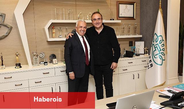 Sunay Akın Eczacılık Kültürü Müzesi'ni Başkan Özdemir'e anlattı - Haberois Sunay Akın Eczacılık Kültürü Müzesi'ni Başkan Özdemir'e anlattı