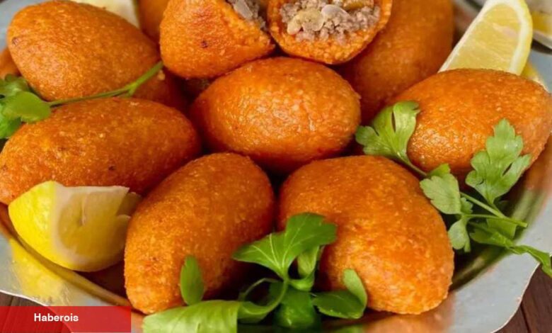 Tavuk ile içli köfte olur mu? Tavuklu içli köfte nasıl yapılır? İşte tavuklu içli köfte tarifi! - Haberois Tavuk ile içli köfte olur mu? Tavuklu içli köfte nasıl yapılır? İşte tavuklu içli köfte tarifi!