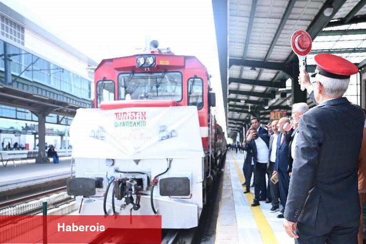 Turistik ilk sefere uğurlandı