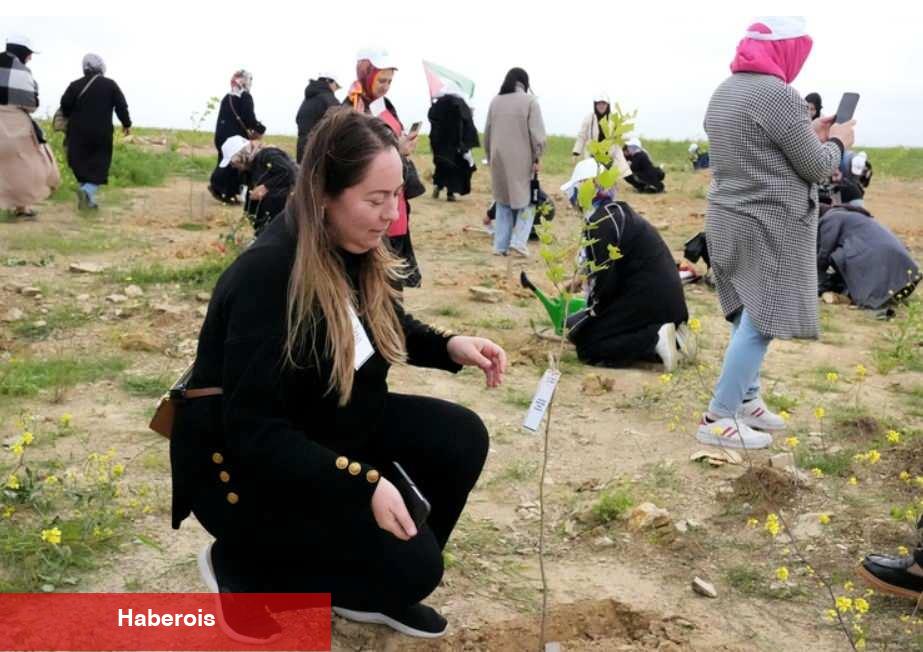 AK Parti bayan kolları Filistinli anneler için toplandı! "Anne katili İsrail"