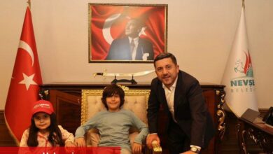 Başkan Arı’ya “hayırlı olsun” ziyaretleri