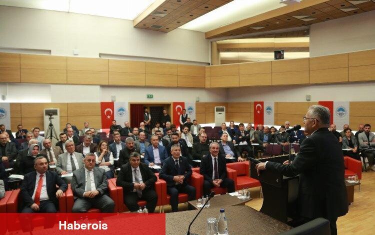 Başkan Büyükkılıç, Yerel Yönetimler Mevzuat Bilgilendirme Eğitimi Programı’na katıldı