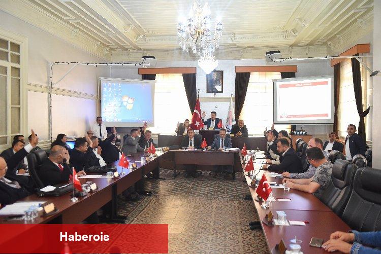 Başkan Özel: "Yenişehir halkının zararını minimize etmeye çalışıyoruz"