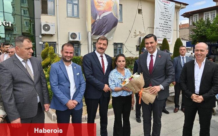 Başkan Zeyrek: “31 Mart’ta parti bitti, bembeyaz bir sayfa başladı." - Haberois Başkan Zeyrek: “31 Mart’ta parti bitti, bembeyaz bir sayfa başladı."