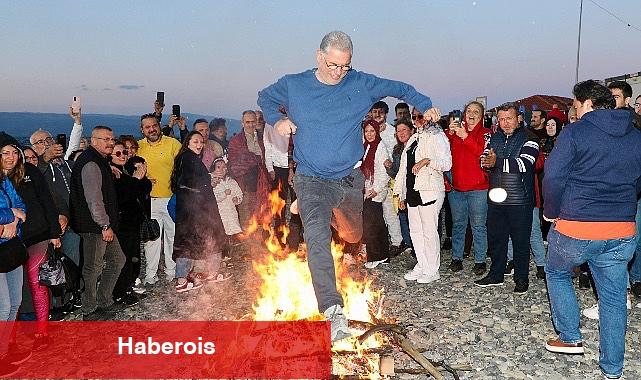 Birlik ve beraberlik duygularını artıran, baharın gelişini müjdeleyen Hıdırellez, Mudanya'da coşkuyla kutlandı - Haberois Birlik ve beraberlik duygularını artıran, baharın gelişini müjdeleyen Hıdırellez, Mudanya'da coşkuyla kutlandı