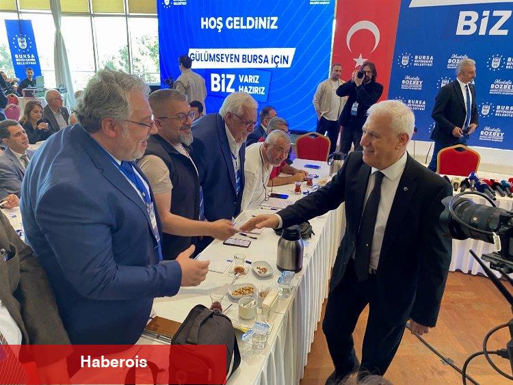 Bursa Büyükşehir Belediye Başkanı Mustafa Bozbey basınla buluştu