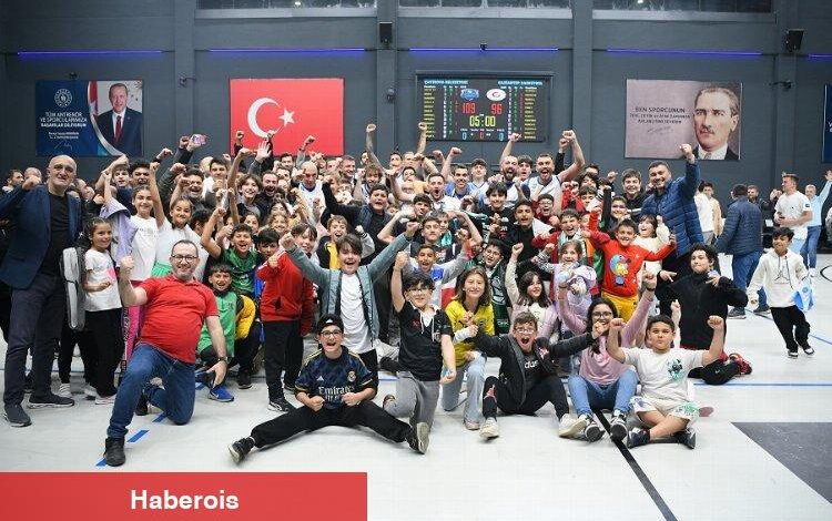 Çayırova, yarı final için Gaziantep deplasmanında - Haberois Çayırova, yarı final için Gaziantep deplasmanında
