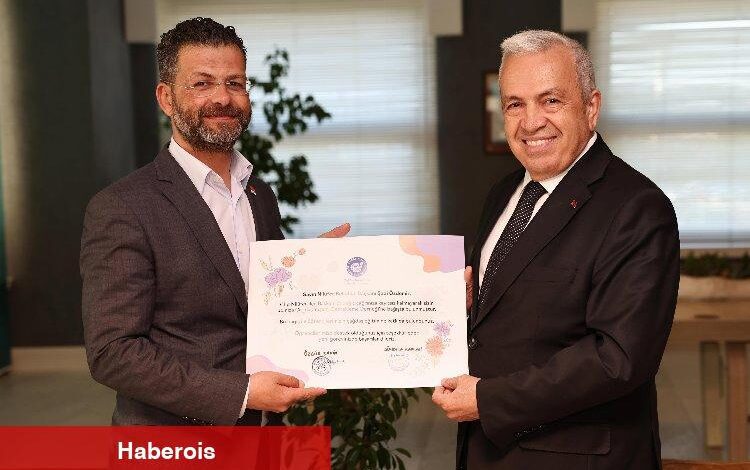 CHP ilçe yönetiminden Başkan Özdemir’e ziyaret - Haberois CHP ilçe yönetiminden Başkan Özdemir’e ziyaret