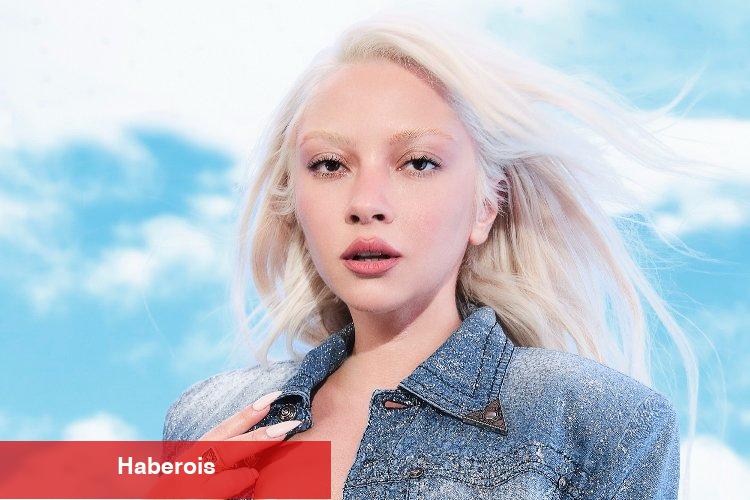 Ece Seçkin'den yepyeni bir başlangıç