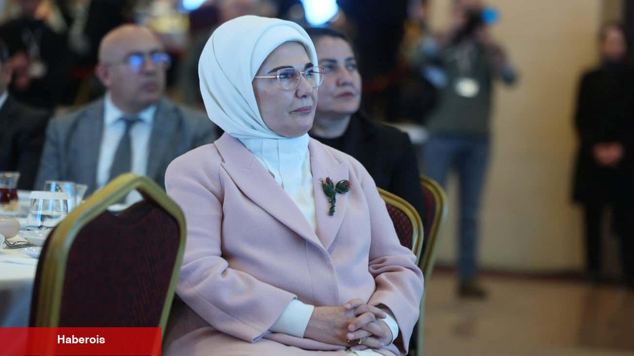 Emine Erdoğan'dan Dünya Ebeler Günü'ne özel paylaşım!