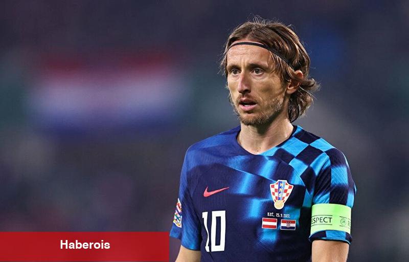 Galatasaray yıldız futbolcu için düğmeye bastı, Mertens’in yerine geliyor - Haberois Galatasaray yıldız futbolcu için düğmeye bastı, Mertens’in yerine geliyor