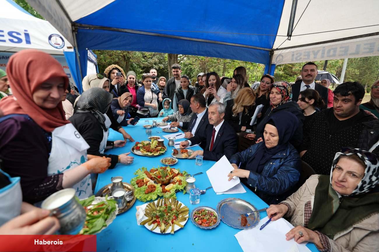 Gaziantep Şahinbey'de baharın gelişi çiğ köfte müsabakasıyla kutlandı