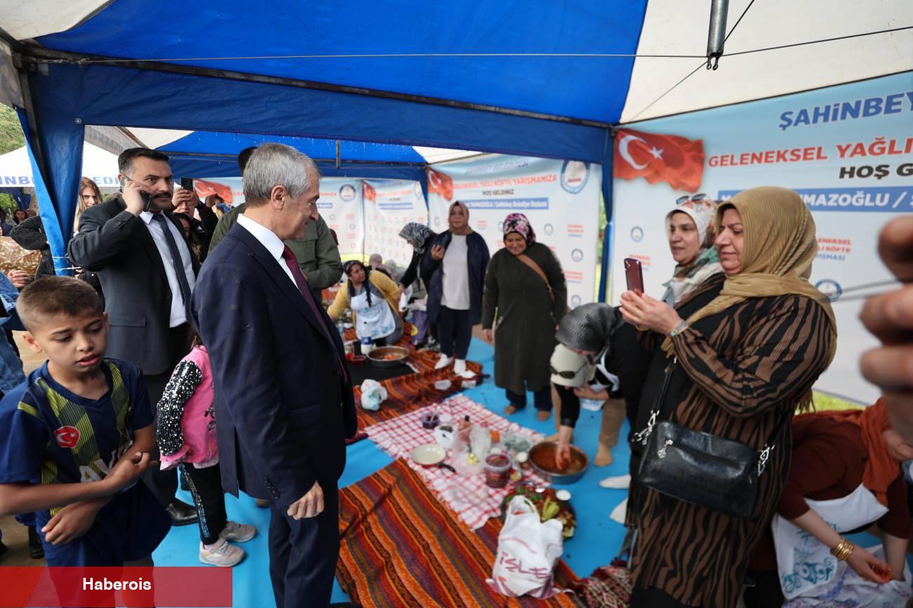 Gaziantep Şahinbey'de baharın gelişi çiğ köfte müsabakasıyla kutlandı