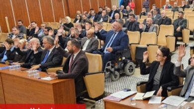 Gölcük Belediyesi engelleri kaldırıyor