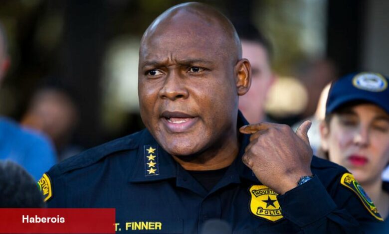 Houston Polis Şefi, Askıya Alınan Davalara İlişkin Soruşturma Arasında Ayrıldı - Haberois Houston Polis Şefi, Askıya Alınan Davalara İlişkin Soruşturma Arasında Ayrıldı