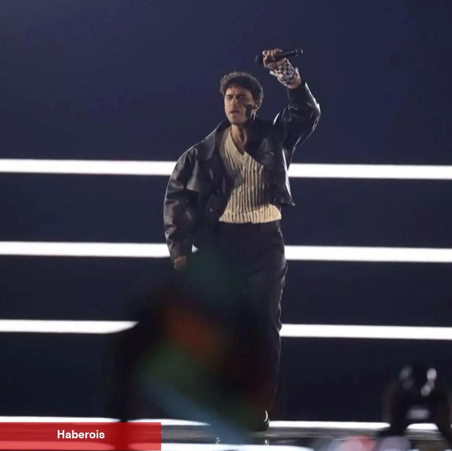 İsrail'e kucak açan Eurovision'da "kefiye" krizi! İsveçli Eric Saade direnişi sahneye taşıdı