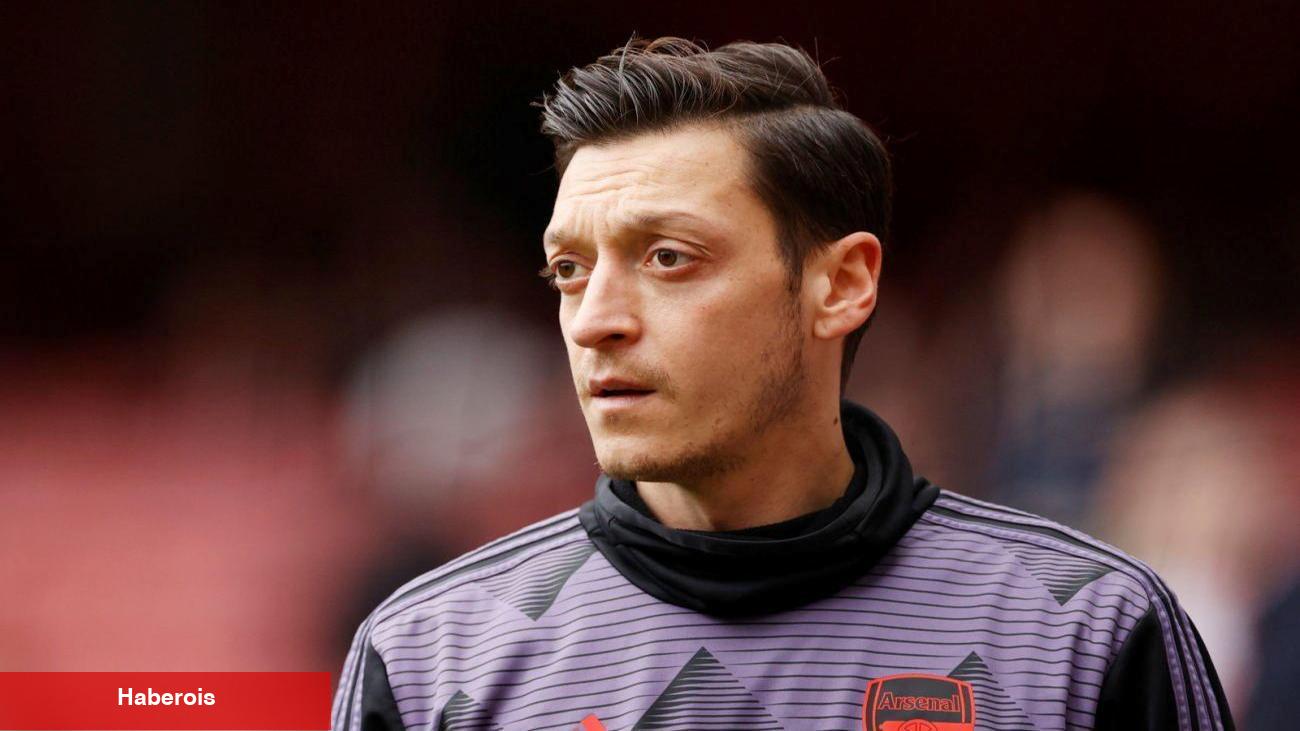 Mesut Özil'den romantik jest! Amine Gülşe'nin doğum gününde...