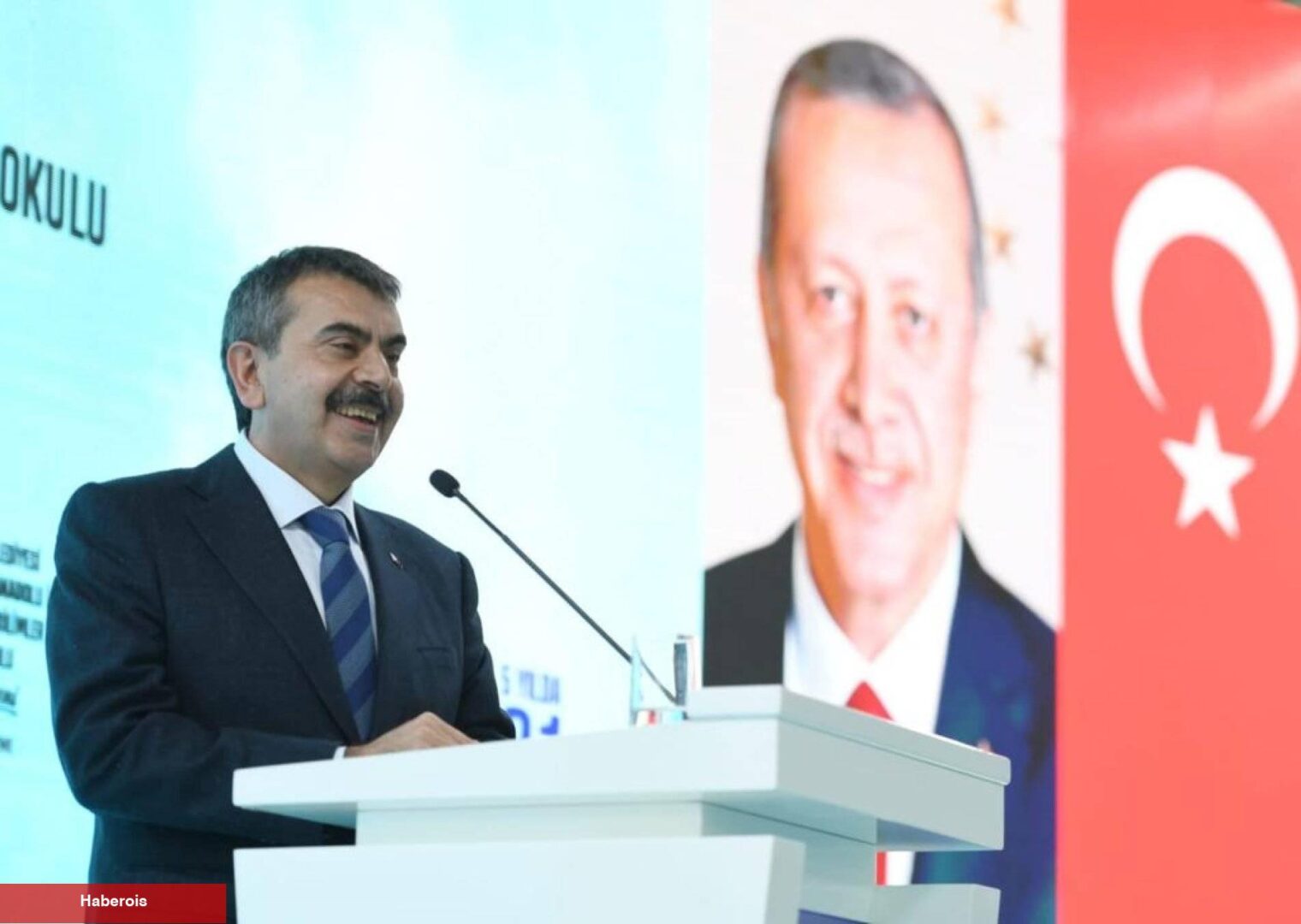 Milli Eğitim Bakanı Yusuf Tekin İstifa mı Etti ?