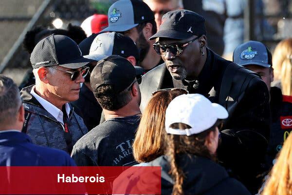 NASCAR ve Yarış Takımları Sporun Geleceği İçin Mücadele Ediyor