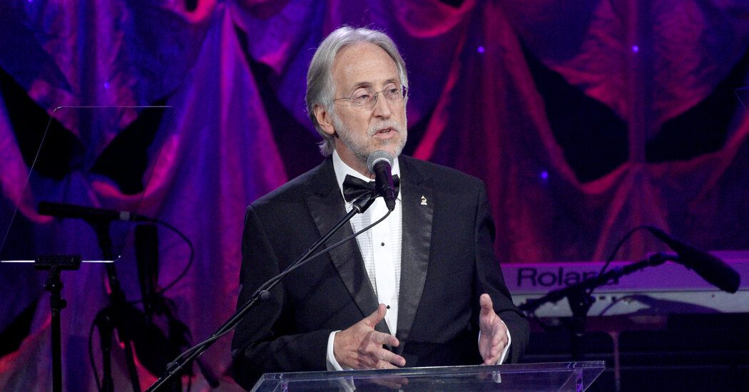 Neil Portnow Suçlayıcısı Mahkemeden Cinsel Saldırı Davasının Reddedilmesini İstedi