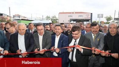 Nevşehir Belediye Başkanı Rasim Arı, çeşitli mahallelerde yeni açılan işyerlerini ziyaret ederek düzenlenen açılış törenlerine katıldı