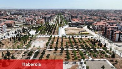 Şehri imar ederken yeşil dokuyu da ihmal etmeyen Selçuklu Belediyesi Selahaddin Eyyubi Mahallesi'nde yapımına devam ettiği Yelda Parkı'nda çalışmaları son hızla devam ettiriyor