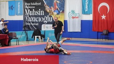Sivas Belediyesi öncülüğünde düzenlenen "Uluslararası Muhsin Yazıcıoğlu Güreş Festivali" başladı