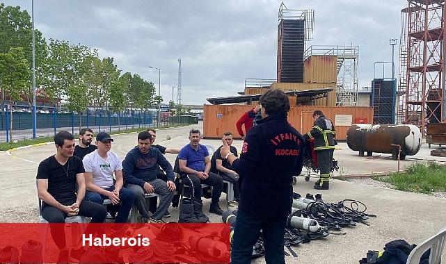 Tekirdağ'dan gelip itfaiyeden eğitim aldılar - Haberois Tekirdağ'dan gelip itfaiyeden eğitim aldılar