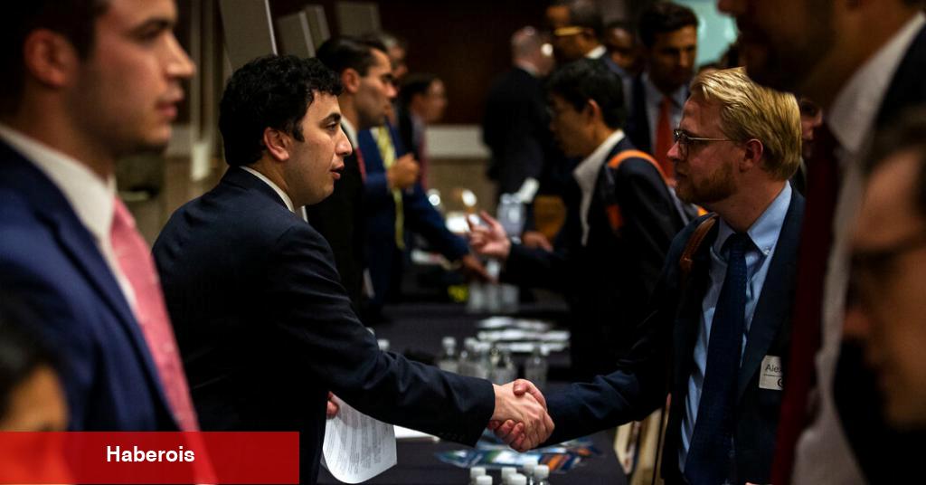 Trump Yanlısı Kâr Amacı Gütmeyen Kuruluş, Kendi Liderlerine Bağlı Şirketlere Milyonlarca Dolar Ödedi