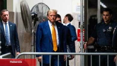 Trump'ın Ekibi Stormy Daniels'ın Eski Avukatını Shakedown Sanatçısı Olarak Resmediyor