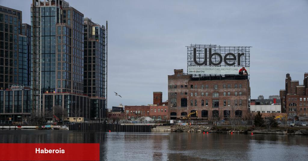 Uber, Artan Yasal Maliyetler ve Zayıflayan Yolculuk Talebi Nedeniyle Kayıyor