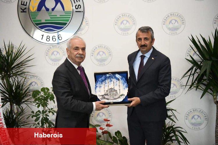 Vali Sezer'den Başkan Mehmet Özcan’a hayırlı olsun ziyareti