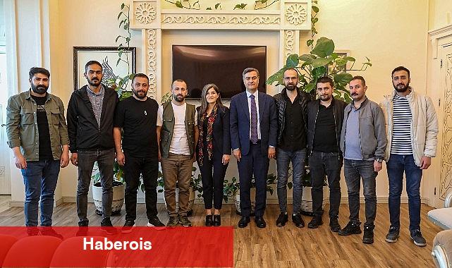 Van Büyükşehir Belediyesi Eşbaşkanları Abdullah Zeydan ve Neslihan Şedal'e tebrik ziyaretleri devam ediyor - Haberois Van Büyükşehir Belediyesi Eşbaşkanları Abdullah Zeydan ve Neslihan Şedal'e tebrik ziyaretleri devam ediyor