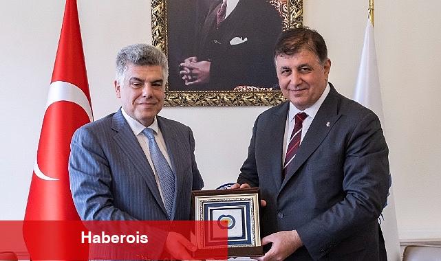Yunanistan'ın İzmir Başkonsolosu'ndan turistlere İzmir daveti - Haberois Yunanistan'ın İzmir Başkonsolosu'ndan turistlere İzmir daveti