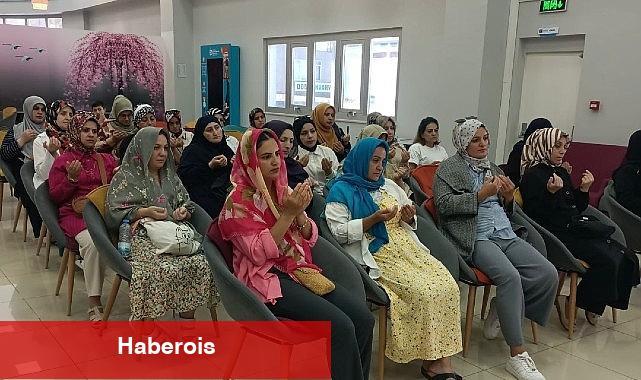 Anne Şehir'de deprem şehitleri dualarla anıldı - Haberois Anne Şehir'de deprem şehitleri dualarla anıldı
