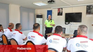 Antalya Büyükşehir'den toplu taşıma sürücülerine trafik eğitimi