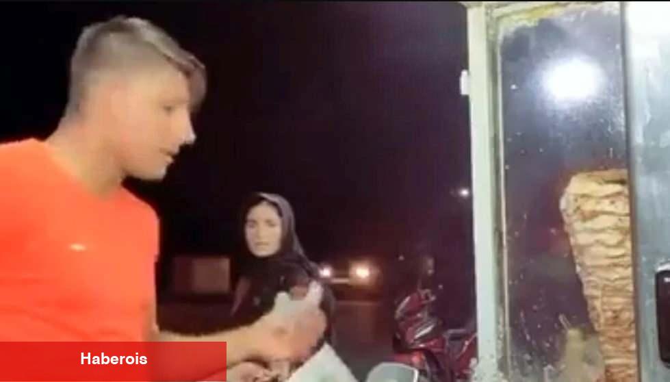 Canlı yayında şoke eden anlar! Dönerci kurşun yağmuruna tutuldu, bayanın sakinliği dikkat çekti