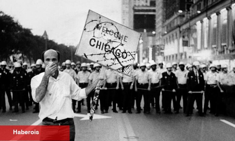 Chicago'ya Kaos Geldiğinde: 1968 Kongre Ayaklanmalarının Sözlü Tarihi - Haberois Chicago'ya Kaos Geldiğinde: 1968 Kongre Ayaklanmalarının Sözlü Tarihi